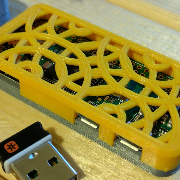 3D Printable Raspberry Pi Zero W - Simple Case by Kenny Haynie