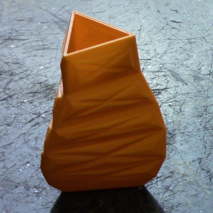 Simple triangle "Vase" image