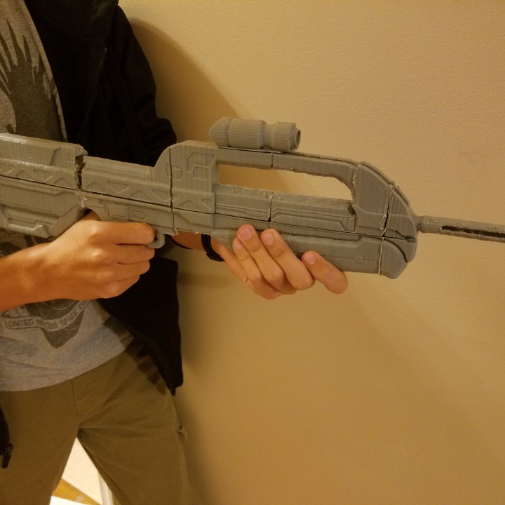Halo 2 Battle Rifle 1/2 scale image