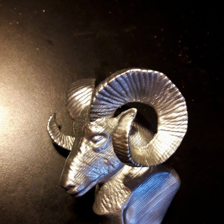 3D Printable Dodge Ram Hood Ornament by jose antonio dominguez