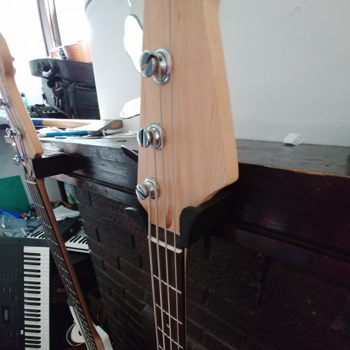 Fender bass hanger image