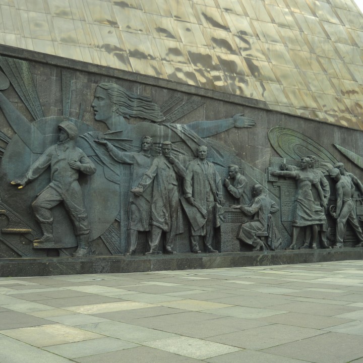 Monument to the Conquerors of Space image