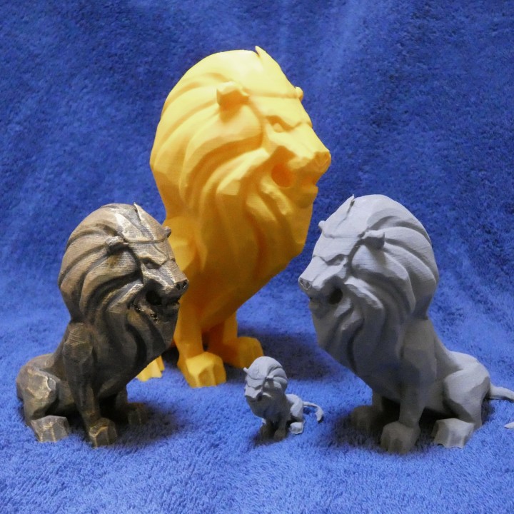 Stormwind Lion Statue image