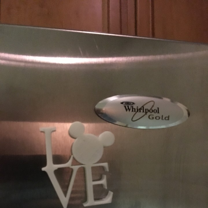 Mickey Love Statue Magnet image