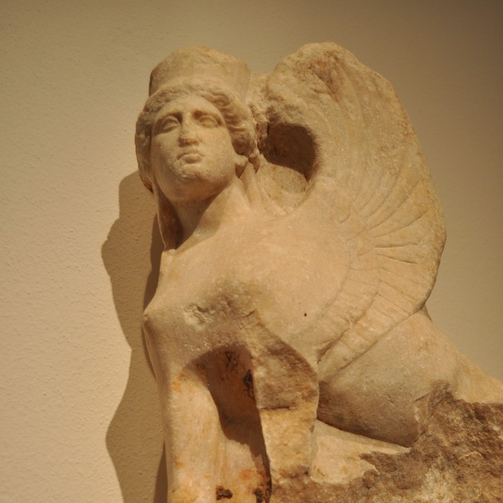 3D Printable Sphinx-shaped Finial of a Funerary Stele by Scan The World