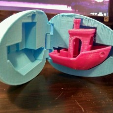 Picture of print of Benchy in an  Easter Egg