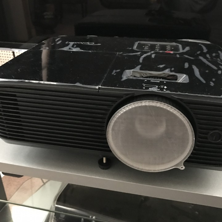 3D Printable Optoma HD144X/143X Lens cap by Mark