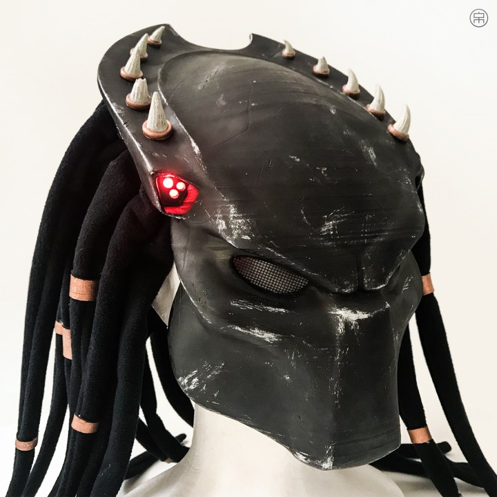3D Printable Predator mask by Oskar Mohar