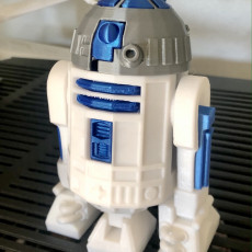 Picture of print of R2D2