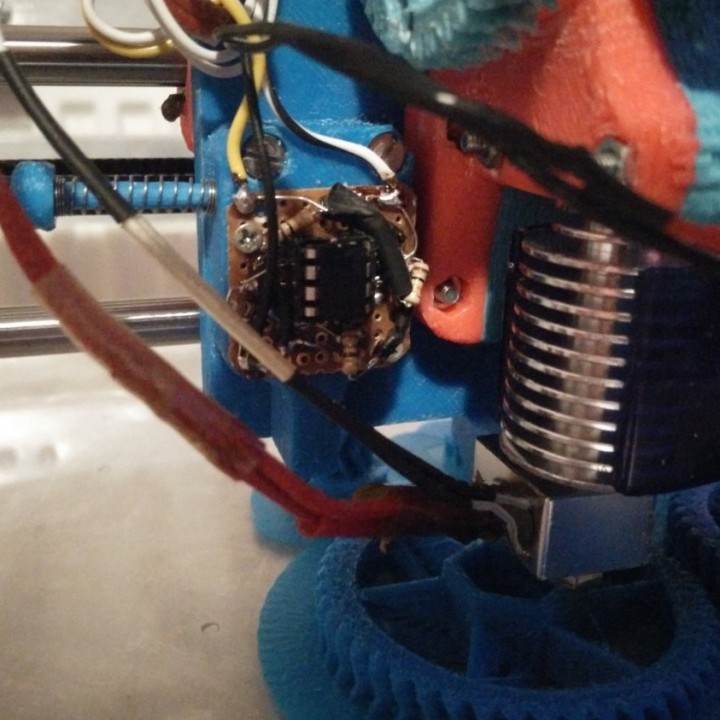 Z-probe with optical switch and Op-amp comparator image