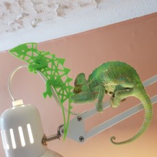 Picture of print of Chroma Chameleon, spool mascot