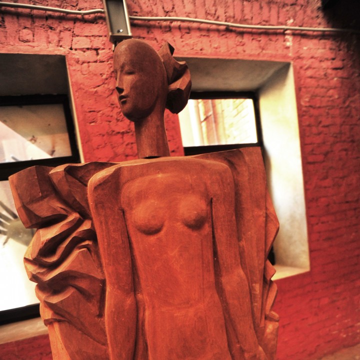Figure of a woman image