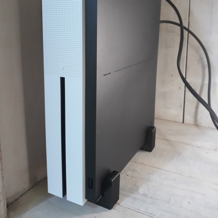 Anti heater and stand support for Xbox One S image
