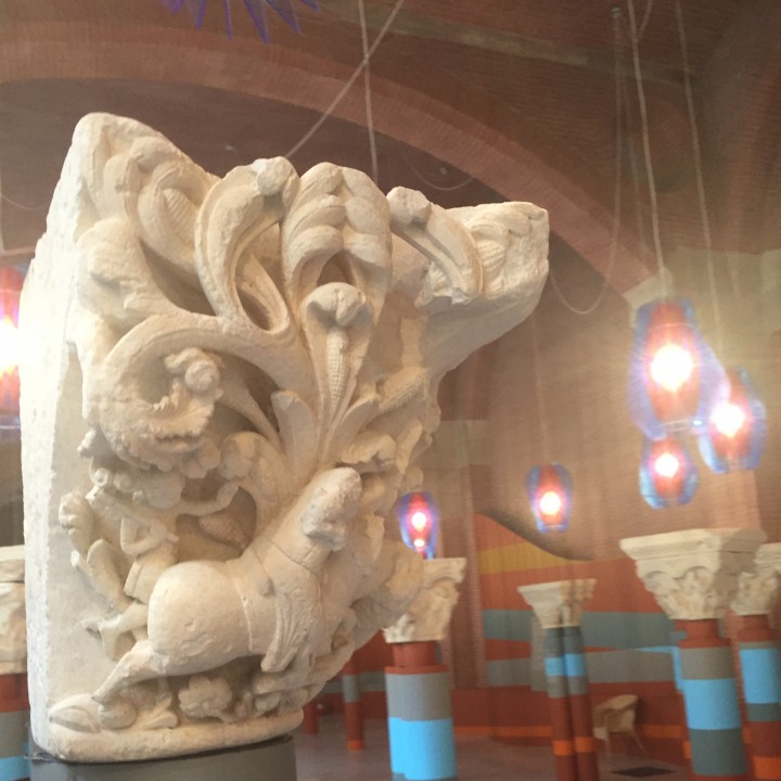 3D Printable Capital Hunting a Wild Boar Attacked by Hounds by Musée