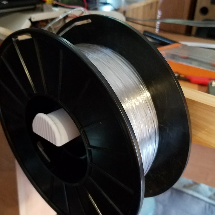 Simple spool holder for 3D printing nerd image