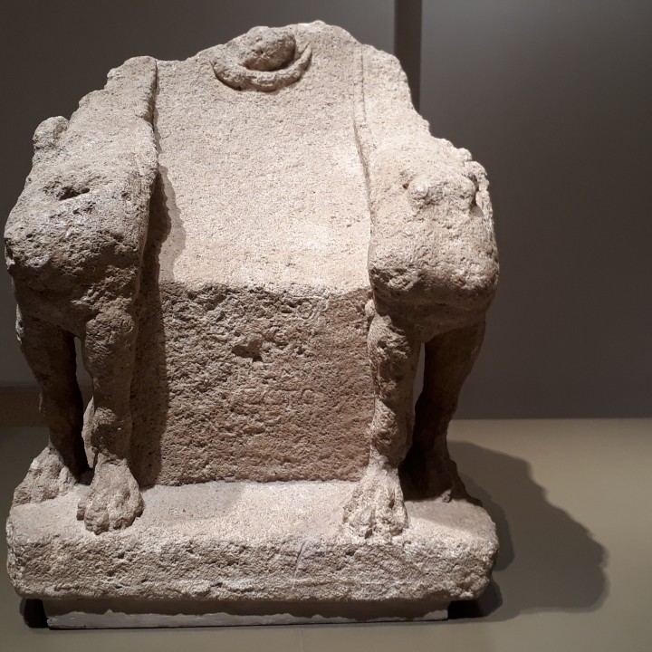 Limestone throne image