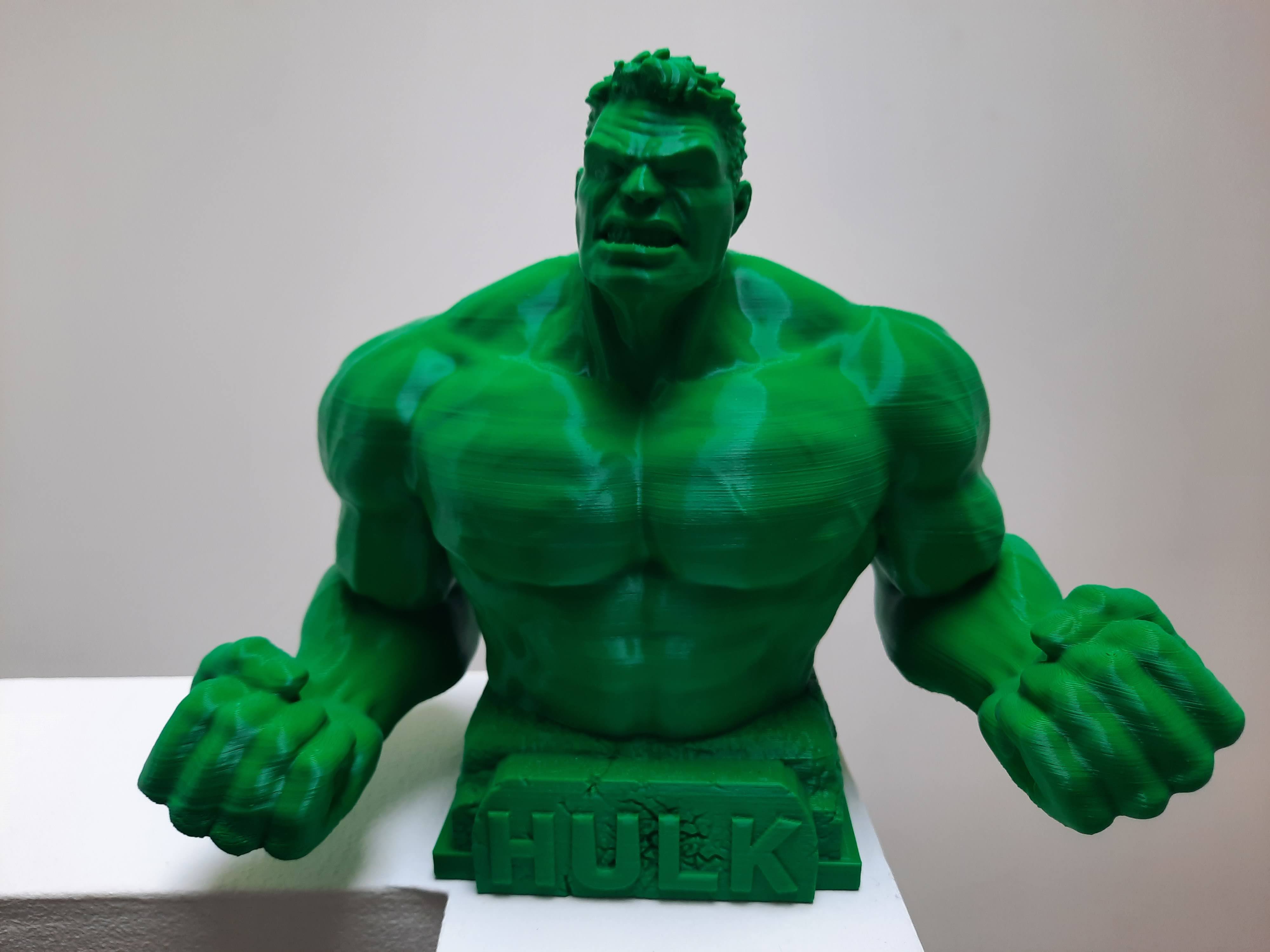 3D Printable Hulk bust by Jan Šístek