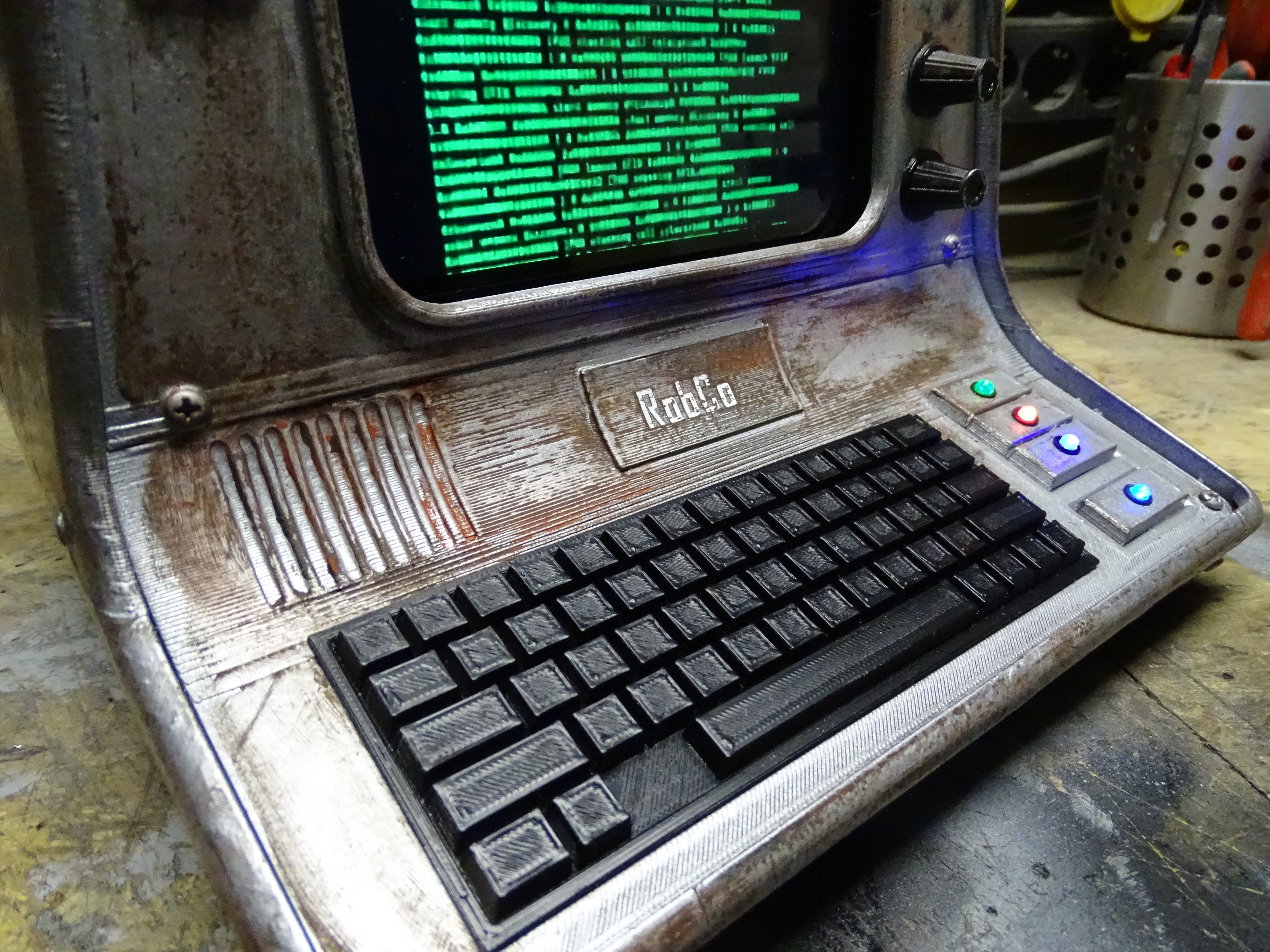 3D Printable Desktop Terminal Replica - Fallout 4 by Power Up Props