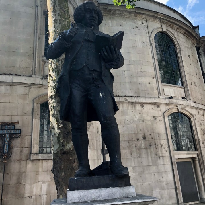 Memorial statue of Samuel Johnson image