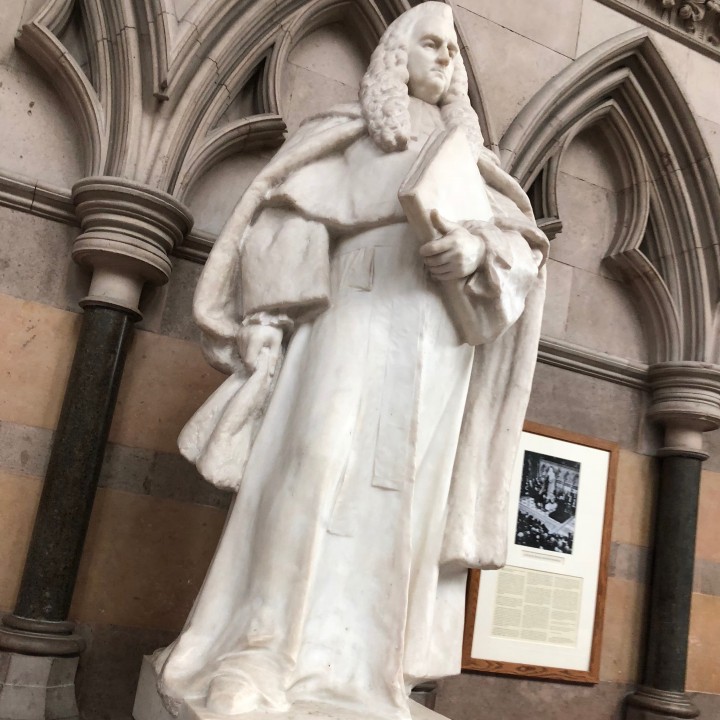 Statue of Sir William Grant image