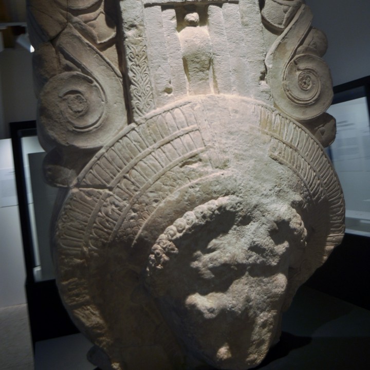 Hathoric pier-capital image