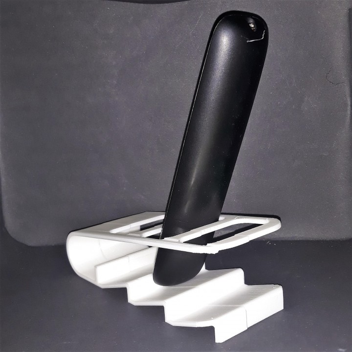 3D Printable Remote control support by Corentin Paquet