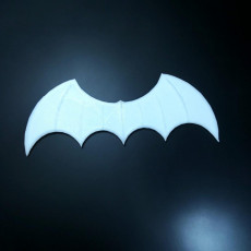 Picture of print of batman injustice batarang