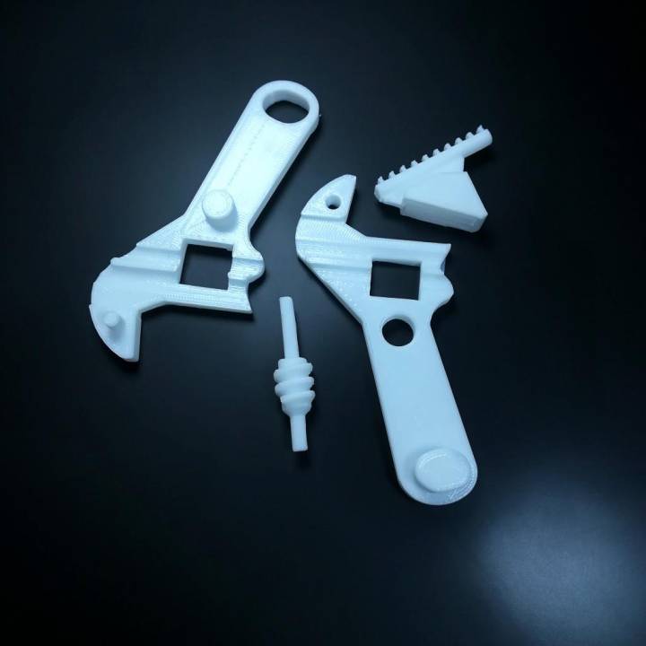 functional adjustable wrench image