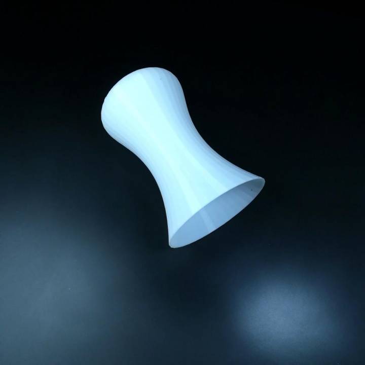 Bezier curve vase customizable image