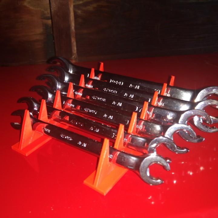 6 slot wrench holder V2 image