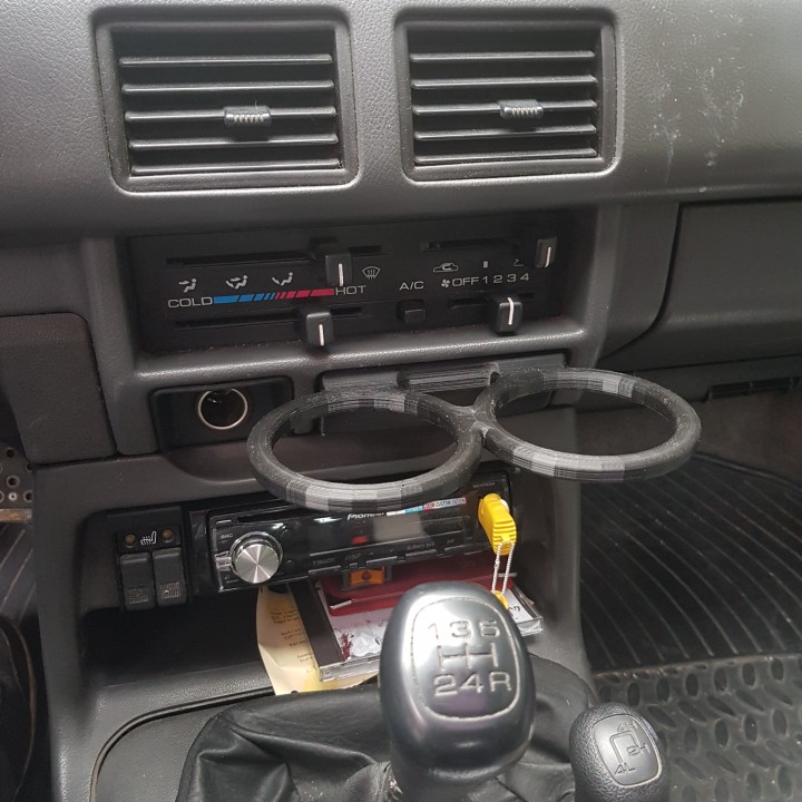 Opel Frontera Cupholder image