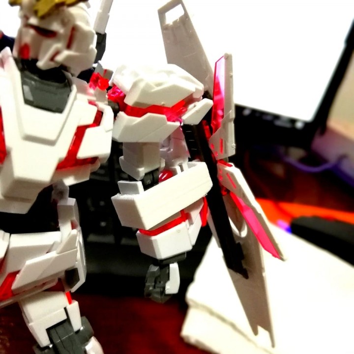 HGUC Unicorn Gundam Shield Holder Replacement image