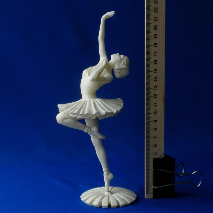 3D Printable Ballerina by 3DLadnik