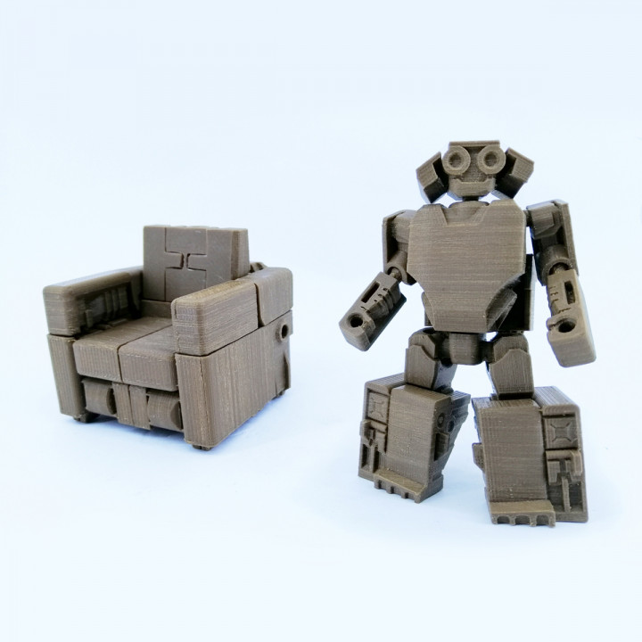 TRANSFORMABLE SOFA ROBOT 3.75 INCH - NO SUPPORT image