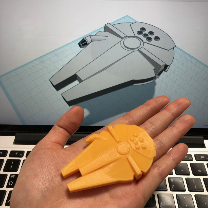 Simple Millennium Falcon with Tinkercad image