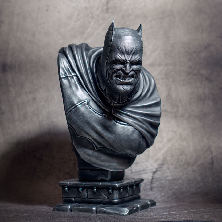 The Dark Knight bust image