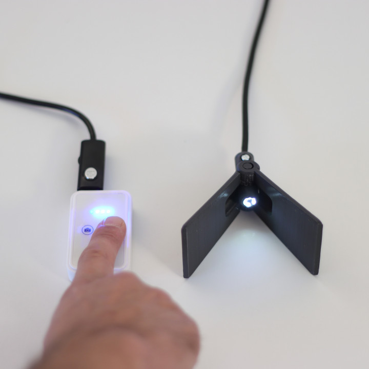 Zoomografo [Zooming device for visually impaired] image