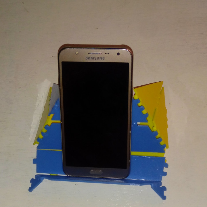 Foldable Phone Stand using Polypanels image