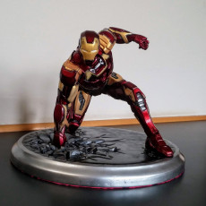 Picture of print of Iron Man MK43 - Super Hero Landing Pose - with lights - MINIMAL SUPPORTS EDITION