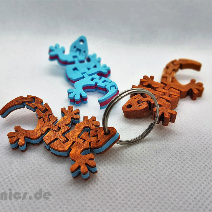 Flexi Articulated Mini Gecko Keychain Dual Color image