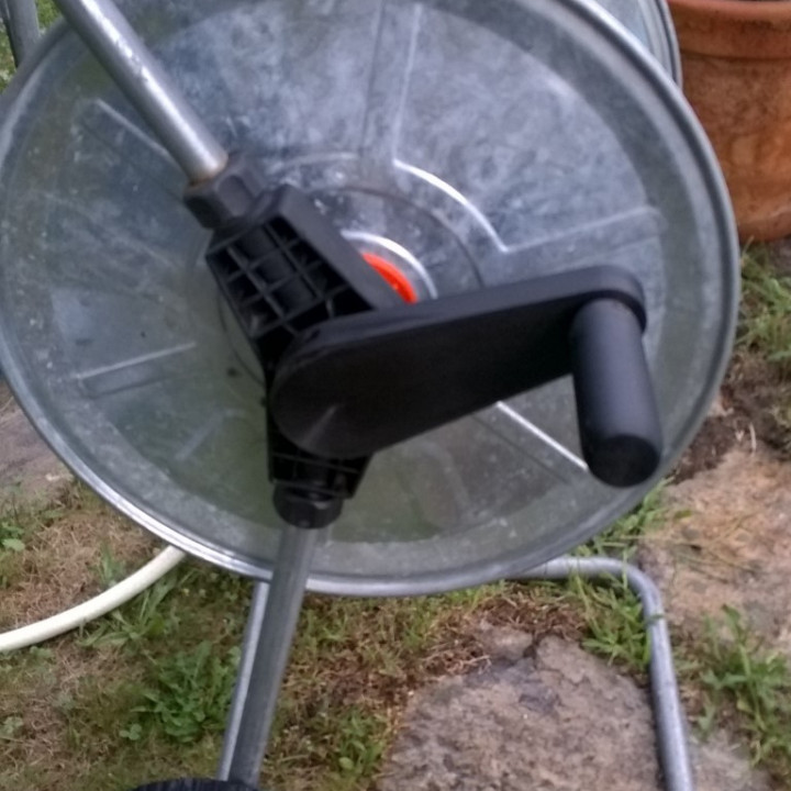 Crank for Garden hose cart image