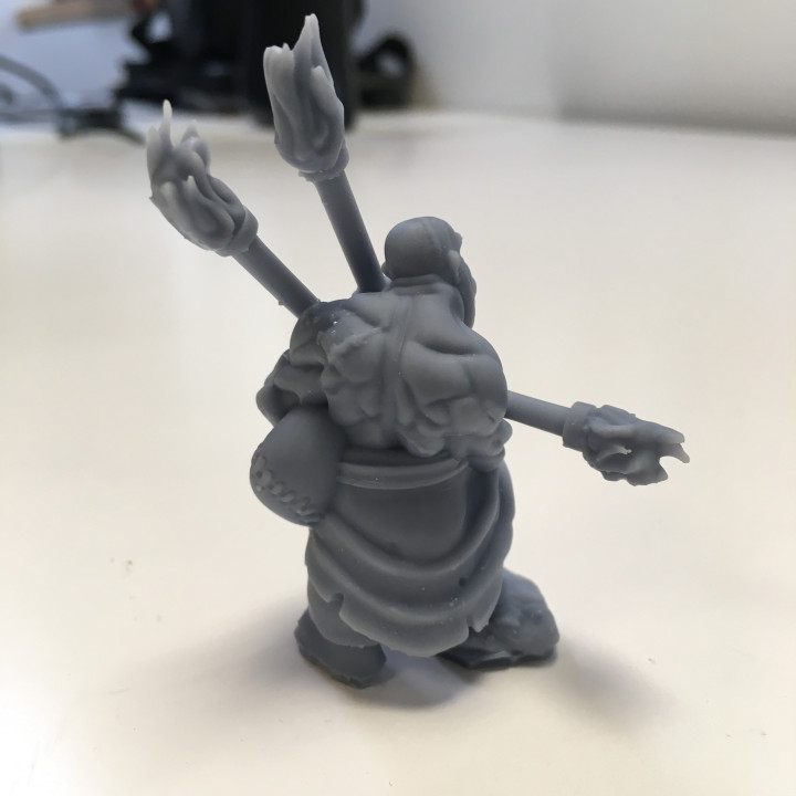 Dwarf "Bardzerker" - Dwarvern Bard with Flaming Bagpipes (32mm scale miniature) image