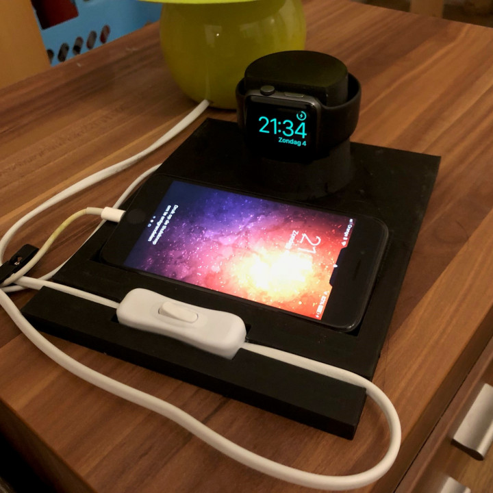charger-iPhone-iWatch image