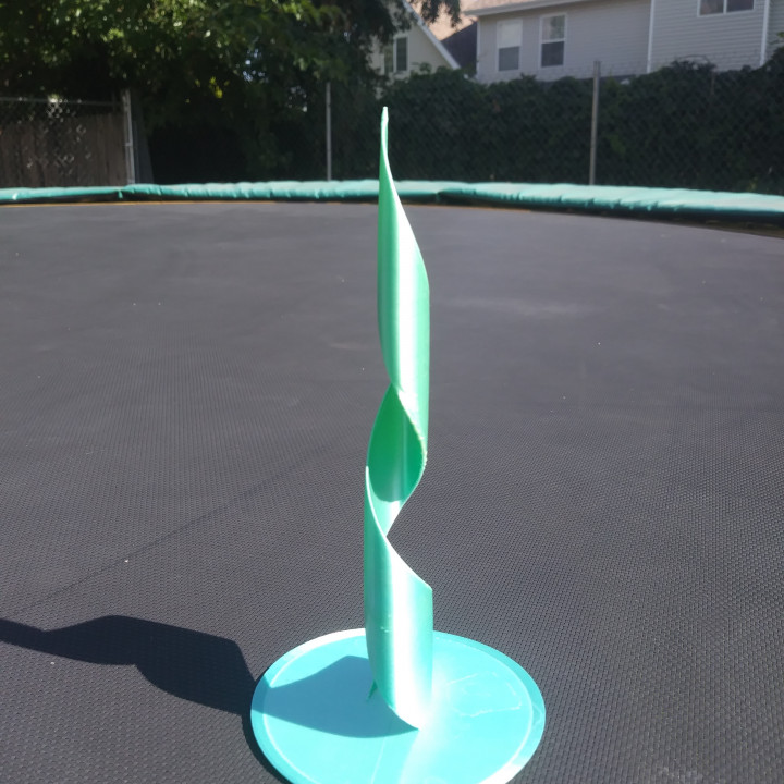 3D Printable Ribbon Sculpture-Vase Mode Able by Jeff M.