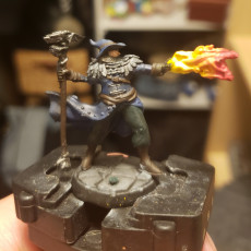 Picture of print of Human Male Wizard (32mm scale miniature)