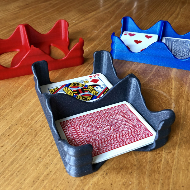 3d-printable-wavy-card-tray-dual-deck-playing-card-holder-by-sam-welch