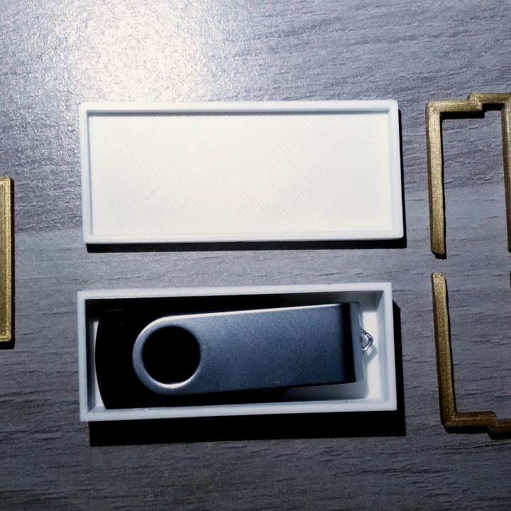GIFT BOX FOR USB KEY image