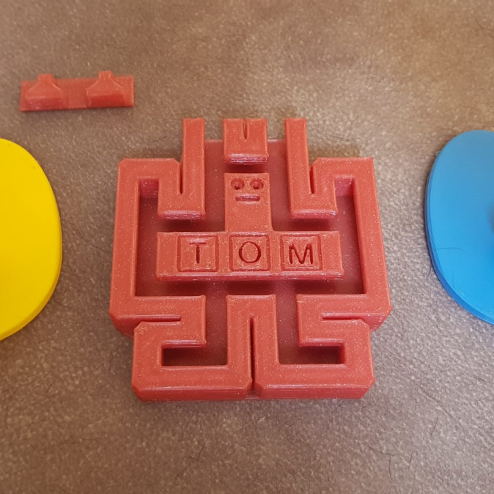 Juggler Tom - Easy Maze Puzzle image