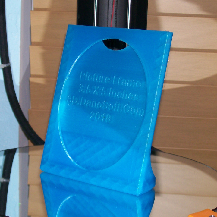 3D Printable Picture Frame for 3.5” x 5” Photo by Dan Ouellet