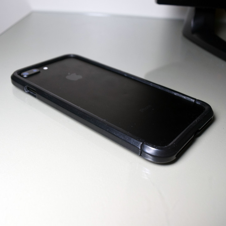Iphone7+ Bumper Case image